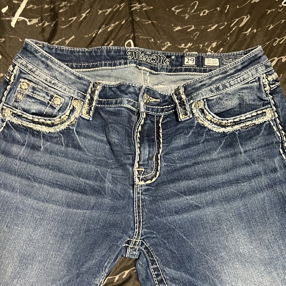 Miss Me Jeans Mid Rise Easy Crop 29 medium wash - Picture 8 of 16